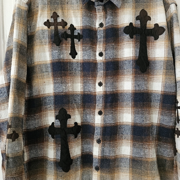 BoohooMAN Cross Applique Bleached Flannel Shirt Men's Size Medium - Picture 3 of 11